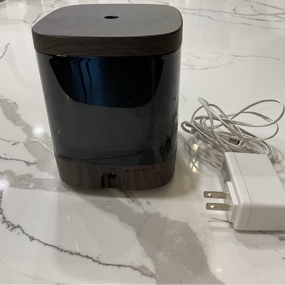 Diffuser - Picture 3 of 3